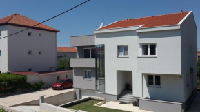 Отель Apartment INKA Nice and Comfy  Задар